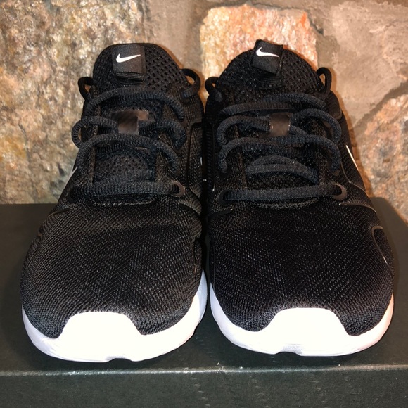❌❌SOLD❌❌Women’s Nike Comfortable Sneakers - Picture 3 of 7
